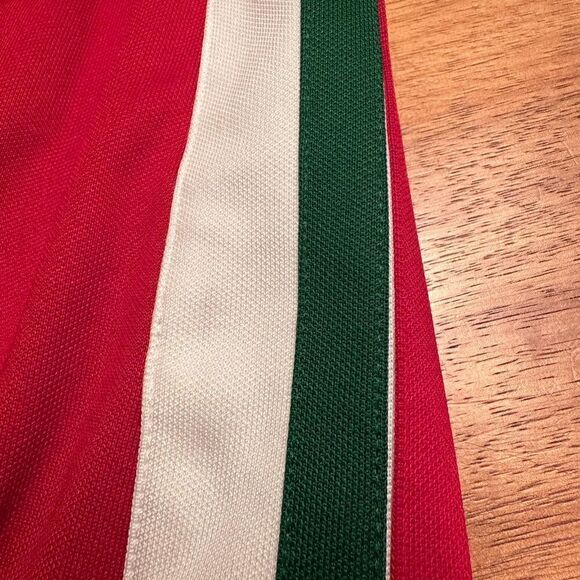NWT- GUCCI red sleeveless hoodie dress with green and white stripes. Size medium - Picture 9 of 17